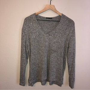 𝅺ZARA grey v neck long sleeve with rhinestone sweater size medium